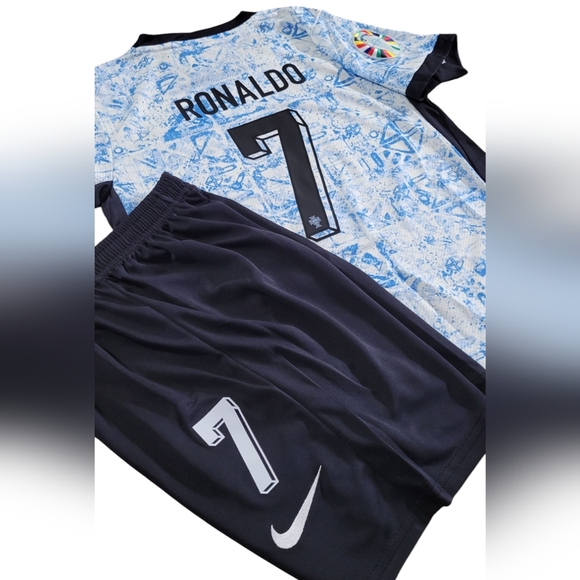 Portugal Cristiano Ronaldo set for Kids - Picture 3 of 5